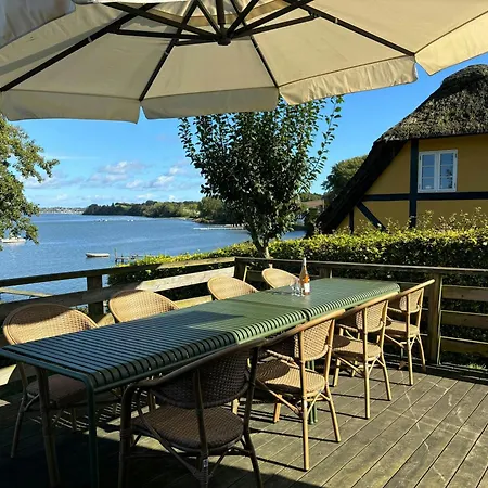 Сasa de vacaciones With Panoramic Views Of Fjord